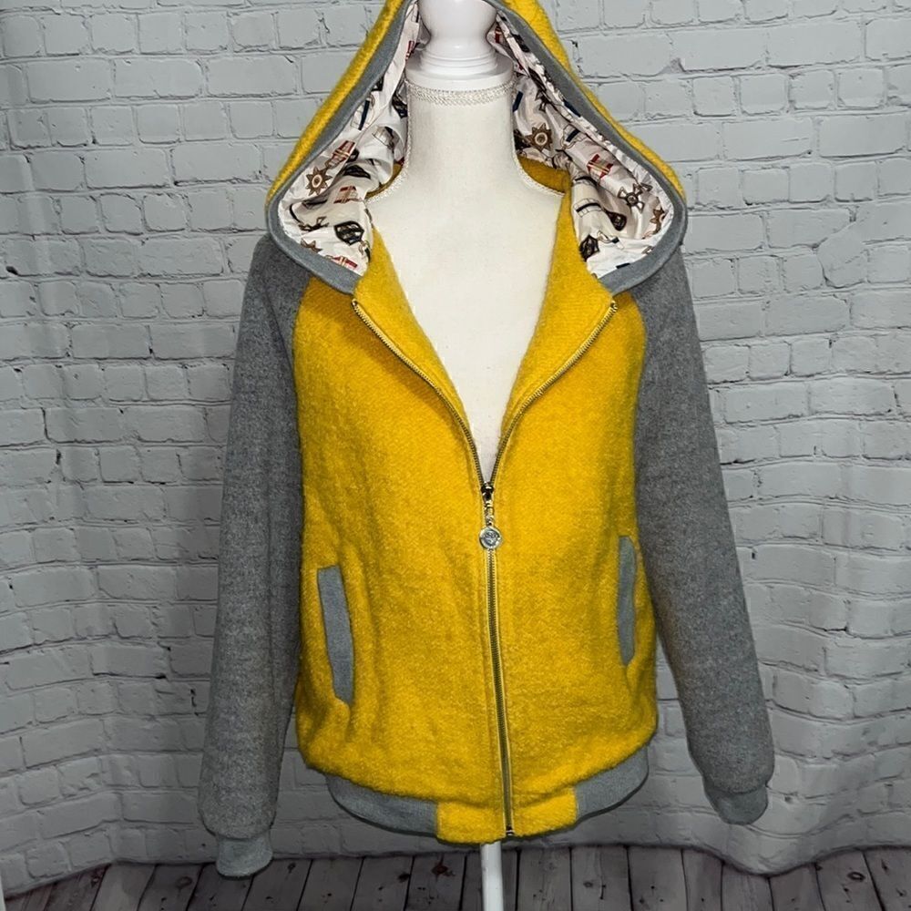 Elf Sack - yellow and gray jacket - hooded - XL